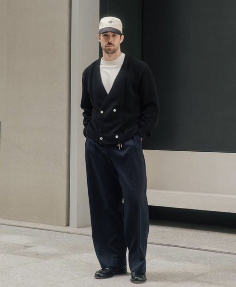 Male Street Style, Minimal Mens Fashion, Daniel Simmons, Male Streetwear, Minimal Streetwear, Lifestyle Dresses, Minimalist Outfits, Mens Smart Casual Outfits, Minimalist Streetwear