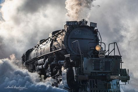 Union Pacific_Big Boy 4014_steam train-name_LCH4535 Train Tattoo, Union Pacific Train, Steam Trains Photography, Big Boy 4014, Steam Engine Trains, Railroad History, Union Pacific Railroad, Pennsylvania Railroad, Nature Pics