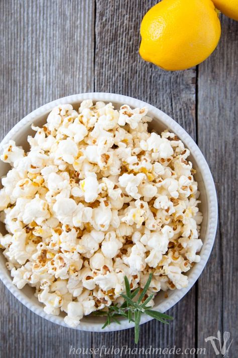 Lemon Rosemary Popcorn - Houseful of Handmade Red Carpet Tuxedo, Rosemary Popcorn, Lemon Popcorn, Cake Pops Diy, Lime Popcorn, Popcorn Recipes Chocolate, Movie Night Tickets, Magic Movies, Movie Screening