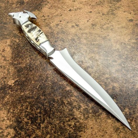 Iron Man Wallpaper, D2 Steel, Collectible Knives, Bowie Knife, Camp Knife, Fixed Blade Knife, Tool Steel, Workout Tips, Hunting Knife