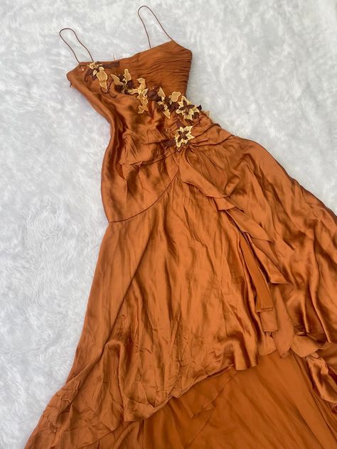 Elegant Fairy Dress, Prom Dresses Orange, Prom Dresses Unique, Satin Sleeves, Dresses Orange, Prom Dress Inspo, Dress Fairy, Dresses Unique, Senior Prom Dresses