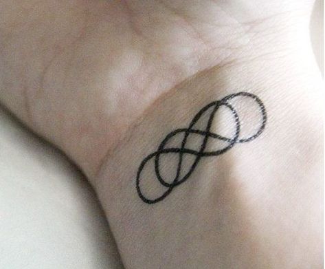 Double Infinity Tattoos, Infinity Tattoo Designs, Tattoos Infinity, Double Infinity, Tattoos With Kids Names, Tattoo Zeichnungen, Hawaiian Tattoo, Trendy Tattoo, Infinity Tattoos