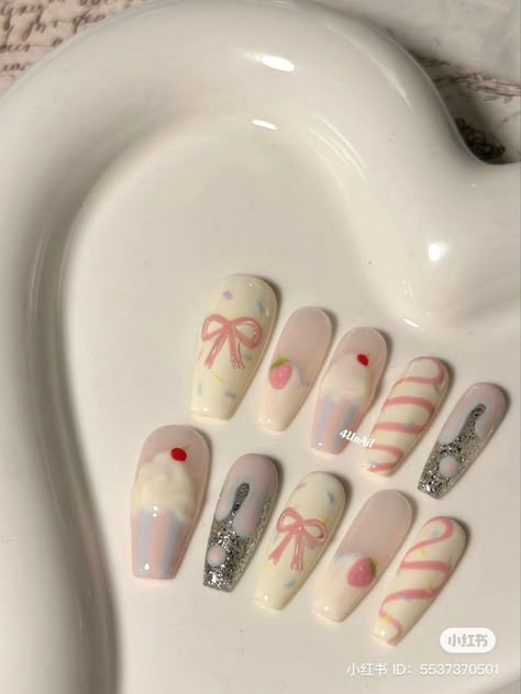 Pink Nails With Bow, Light Pink Aesthetic, Nails Coquette, Kawaii Nail Art, Aesthetic Nail, Fake Nails Designs, Asian Nails, Hippie Nails, Trendy Products