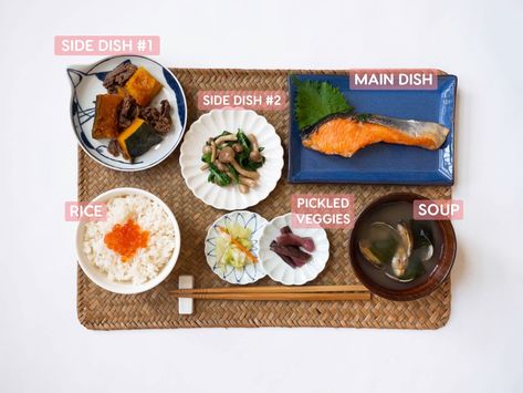 Japanese Table Setting, Food Arrangement, Japanese Food Menu, Japanese Breakfast Traditional, Chinese Dinner, Japanese Dinner, Riced Veggies, Japanese Dining, Japanese Table