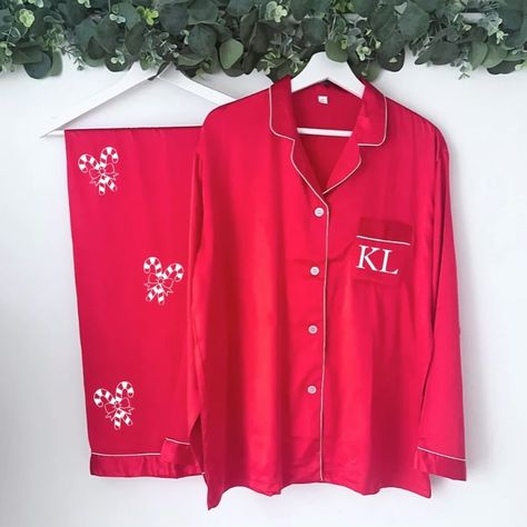 It’s TIMEEE!!! 🎄🎁🎅🏼🌟❤️ A little later than I’d hoped, but my Christmas collection is now LIVE! 🥰 Swipe to see ➡️ Shop now - https://klbespokedesigns.co.uk/collections/christmas-2024-collection ✨ TURN AROUND TIMES ✨ Satin Pyjama - approx 10-14 days assuming no delays Tartan Pyjamas are pre order - stock is due into my supplier at the end of the November and will then be made and dispatched straight away (these sell out so fast every year so be quick!) All other items 3-7 days #itstime ... Cute Christmas Pjs, Satin Pyjama, Christmas Pyjamas, Satin Pyjamas, Custom Candy, Pyjama Sets, Christmas Pjs, Vinyl Transfer, Womens Pyjama Sets