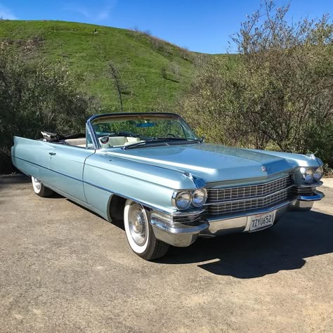 Pastel Cadillac, Light Blue Cars, Blue Convertible Car, Light Blue Convertible, Pastel Car, Light Blue Car, Vintage Blue Car, Slingshot Car, Velvet Car