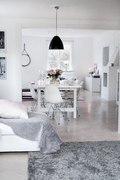 All white decor Luxe Dining Room, House Of Philia, Light Floors, Grey Floor, Wild Spirit, White Living, White Living Room, Plush Rug, White Furniture