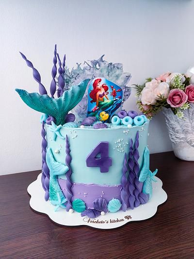 Little mermaid cake Ariel Cake Ideas, Ariel Birthday Cake, Sofia The First Birthday Cake, Little Mermaid Birthday Cake, Little Mermaid Cake, Ariel Cake, Candy Birthday Cakes, Little Mermaid Cakes, Mermaid Theme Birthday Party