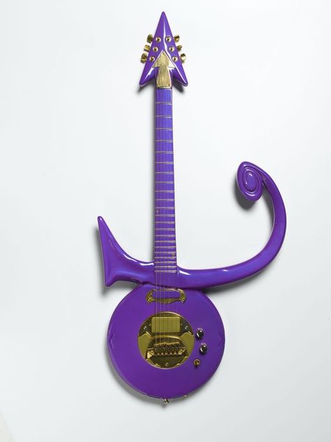 This links to Prince's TAFKAP guitar. IN ACTUAL SIZE. | guitars ... Prince Guitar, Prince Symbol, Famous Guitarists, Instruments Music, Prince Images, The Artist Prince, Guitar Tattoo, Prince Purple Rain, Unique Guitars