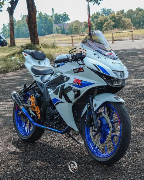 Suzuki Gsxr 150 Wallpaper, Gsx R150 Modified, Motorcycle Photoshoot, Gsx R150, Happy Wallpaper, Bike Pic, Suzuki Motorcycle, Sepeda Motor, Suzuki Gsx