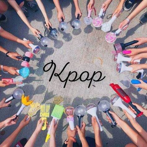 💕K-pop💕 | WhatsApp Channel K Pop Wallpaper Aesthetic, K Pop Groups, Kpop Kdrama, Music Aesthetic, Wallpaper App, Community Group, Kpop Wallpaper, K Pop Music, Pop Group