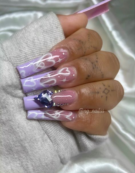 #oldschool #oldschooltattoos #nails #nailart #naildesign #nailinspo #trendingnails #trending #valentines #valentinesday #valentinesdaynails #valentinesdaydecorations #purplenails #heartnails #nailcharms #heartnailart #oldschoolbackdrop #oldies Oldschool Nail Art, Oldies Nails Ideas, Purple Vday Nails, 90s Heart Nails, Oldies Nails Acrylic, Old School Nails Designs, Valentines Day Nails With Charms, Graffiti Heart Nails, 90s Airbrush Nails