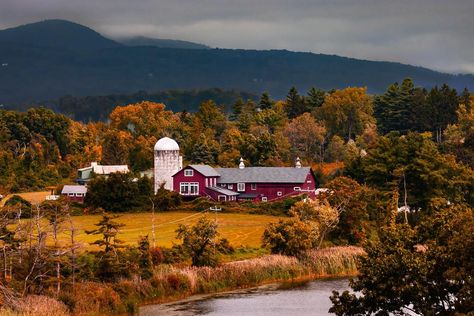 Northwestern Connecticut is so picturesque, I wish it was closer to me 🥺 �📍 Mary Moore Preserve in Sharon, Connecticut #connecticut #sharonct #sharonconnecticut Connecticut Aesthetic, Branford Connecticut, Mountain Man Clothing, Mary Moore, Westport Connecticut, Bear Mountain, Man Clothing, Mountain Man, Woodstock