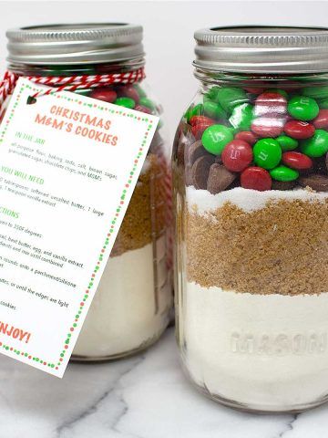 Mason Jar Cookies Christmas, Mason Jar Cookie Recipes, Cookies In A Jar, Jar Cookies, Mason Jar Cookies, Jar Recipes, Christmas Cookies Gift, Spritz Cookies, Christmas Cookies Easy