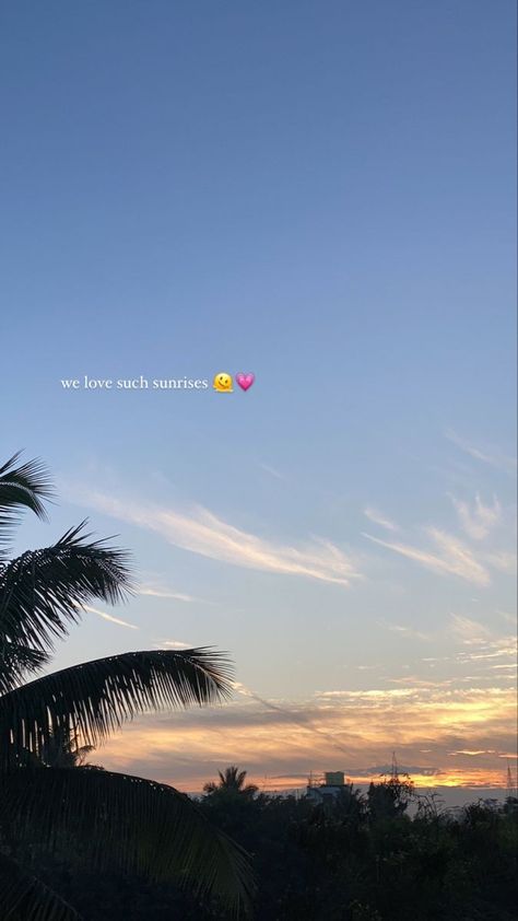 Aesthetics 💗🫶🏻 Sunset Captions For Instagram, Sunset Quotes Instagram, Streak Ideas, Instagram Creative Ideas, Sky Photography Nature, Nature Instagram, Shadow Photos, Instagram My Story, Sunset Quotes