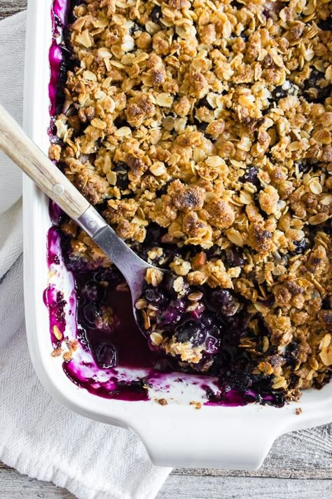 Blueberry Rhubarb Crisp, Gluten Free Blueberry Crisp, Berry Crumble Recipe, Blueberry Rhubarb, Fraiche Living, Berry Crisp, Blueberry Crisp, Rhubarb Desserts, Rhubarb Crisp