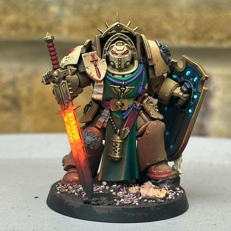 Space Marine Paint Schemes, Dark Angels 40k Miniatures, Warhammer Tutorial, Space Marine Miniatures, Warhammer 40k Painting, Warhammer Dark Angels, Warhammer Marine, Warhammer 40k Tabletop, Dark Angels 40k