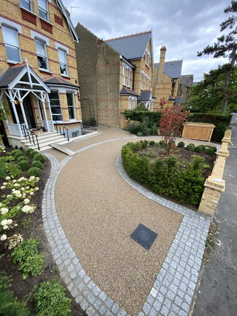 Front Garden Parking Ideas Uk, Cobble Driveway Ideas, Low Maintenance Driveway, Natural Driveway Ideas, Resin Front Garden, Resin Driveway Ideas Uk, Driveway Resin, Resin Driveway Ideas, 70s Books