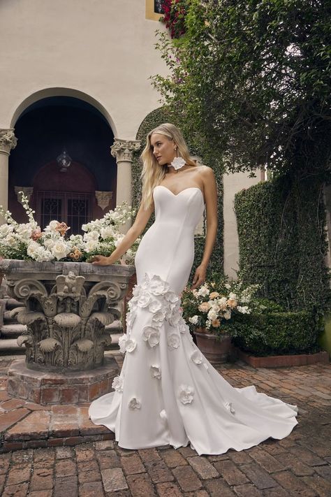 Style 2539 Fernande | Casablanca Bridal David Bridal, Linear Gradient, Casablanca Bridal, Ivory Gown, Bridal Gowns Mermaid, Women Bride, Wedding Dresses With Flowers, Dress Alterations, Applique Wedding