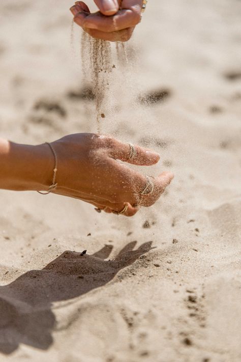 An easy product photoshoot with jewellery that you can achieve on the beach! #ProductPhotography #ProductPhotos #ProductInspiration #ProductPhotographyInspiration #JewelleryPhotoshoot #JewelleryPhotos #JewelleryPhotoIdeas #BeachPhotoshoot #JewelleryProductPhotography #JewelleryPhotography #JewelleryPhotoshootIdeas #EasyProductPhotoshoot #ProductPhotoshoot #PhotoshootInspiration #BeachJewelleryPhotoshoot #LydiaCollins #LondonPhotography #PhotographyTips #JewelleryPhotoshootTips #PhotoshootIdeas Ring Photoshoot, Relax Mind, Product Photoshoot, Jewellery Photography Inspiration, Jewelry Photography Styling, Jewelry Photoshoot, Beach Shoot, Beach Lifestyle, Jewelry Picture