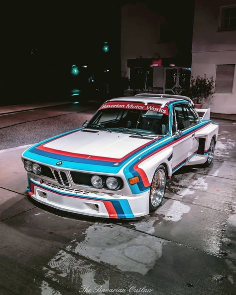 Bmw E9, Bmw Vintage, Bmw Design, Slammed Cars, Bavarian Motor Works, Bmw Classic Cars, Custom Bobber, Martini Racing, Racing Car Design