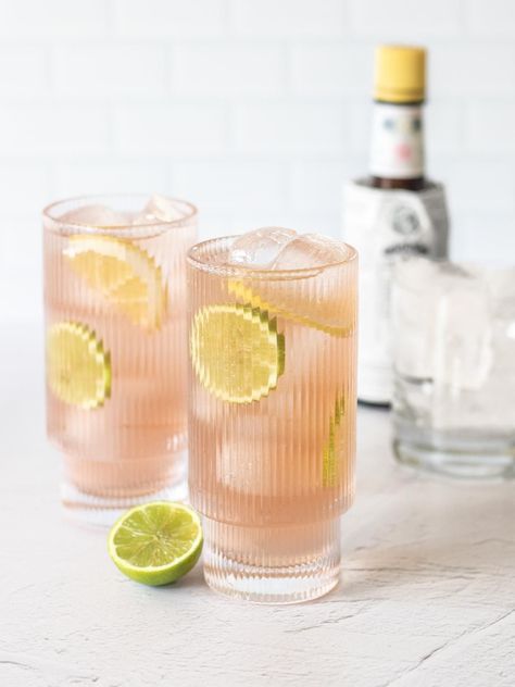 Follow this simple and easy recipe to make Lemon Lime and Bitters at home - a classic New Zealand drink for a hot day! Lemon Lime Bitters Recipe, Lime Vodka Drinks, Lemon Lime Bitters, Lime Lemonade, Bitters Recipe, Bitter Lemon, Liquor Shop, Cocktail Bitters, Australia Food