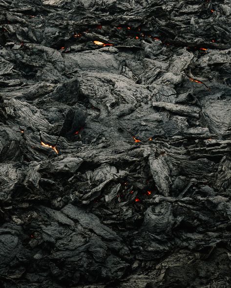 The floor was lava … literally 🌋 📍 Litli-Hrútur, Iceland Comment ‘travel’ if you want to join me next year for an adventure of a lifetime, chasing auroras and exploring volcanoes! 🌋✨ #iceland #visiticeland #inspiredbynature #inspiredbyiceland #beautifuldestinations Iceland Volcano, Katla Volcano Iceland, Blue Lava Volcano, Icelandic Volcano, Iceland Lava Fields, The Floor Is Lava, Acatenango Volcano, Iceland Volcano Eyjafjallajokull, Reptile Enclosure