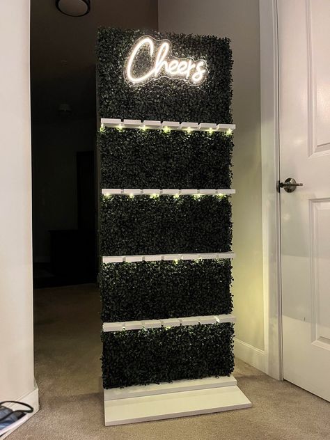 Cheers Sign, Champagne Wall, Cheer Signs, Baby Shower Bbq, Wedding Inspiration Summer, Champagne Wedding, Wow Factor, Party Props, Anniversary Parties