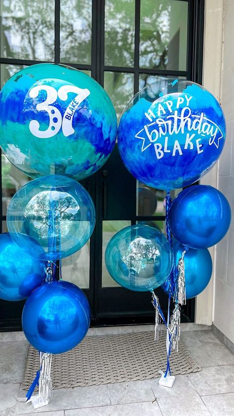 HOUSTON BALLOONS & BACKDROPS | Blake’s Birthday Bundle 🩵🌊 Y’all these really are the perfect birthday surprise! Submit an inquiry give your favs this special delivery… | Instagram Balloon Design Ideas, Balloon Gifts, Balloon Shop, Balloon Backdrop, Balloon Design, The Perfect Birthday, Special Delivery, April 19, Birthday Surprise