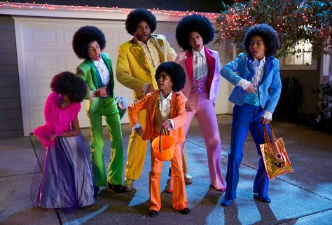 The Jackson 5 group halloween costume inspiration (...plus little sister Janet Jackson) Iconic Tv Characters, Worst Costume, Character Halloween Costumes, Black Ish, Halloween Tattoo, Halloween 2014, Jackson 5, Dressup Party, The Jacksons