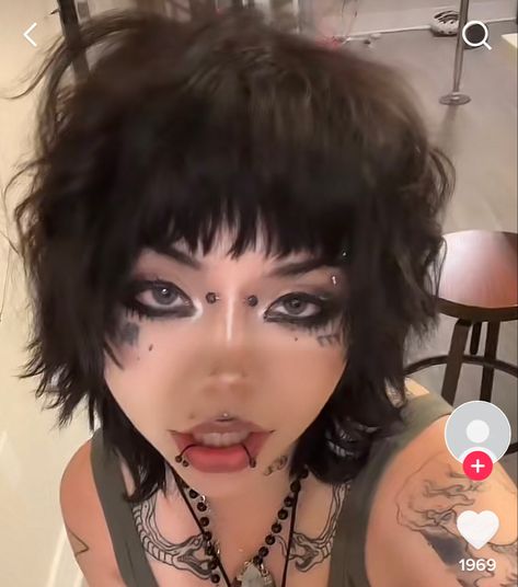 Goth With Short Hair, Short Gothic Hairstyles, Black Hair White Bangs, Gothic Hairstyles Short, Goth Short Hair, Short Eyebrows, Edgy Makeup Looks, Black Bob Hairstyles, Gothic Hairstyles