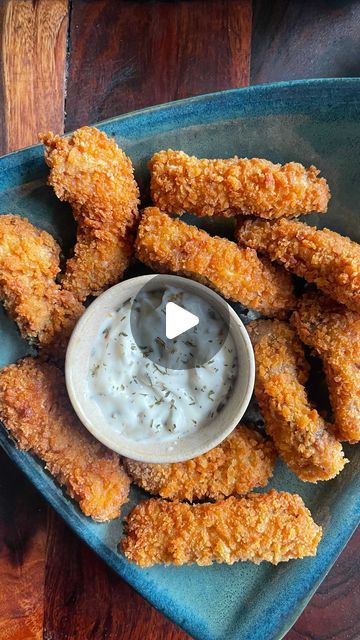 Afshan | Home chef on Instagram: "Fish Fingers 🐠 🍟  . . . . . . . . #reels #instagram #food #foodie #foodgasm #fish #fingers #fishfry #fried #crunchy #seafood #sea #nonveg #nonvegfood #fishy #chef #homemade #recipe #explore #explorepage #viral #trending #foryoupage #fyp #bhfyp #umami" Fish Fingers Recipe, Homemade Fish Fingers, Fish Fingers, Fish Finger, Homemade Recipe, Reels Instagram, Fried Fish, Instagram Food, Home Chef