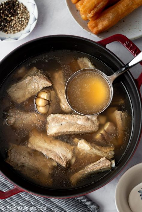 Chinese Pork Soup Recipes, Chinese Pork Soup, Pork Ribs Soup Recipes, Bak Kut Teh Recipe, Pork Rib Soup, Chinese Lifestyle, Pork Ribs Soup, Tender Pork Ribs, Pork Short Ribs