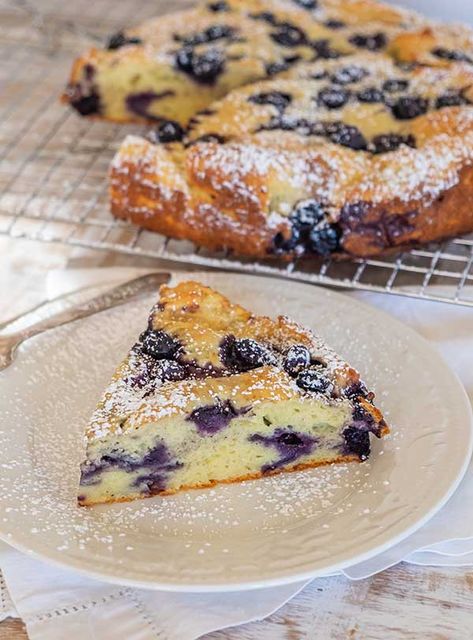 Blueberry Ricotta Cake, Blueberry Ricotta, Ricotta Cake Recipes, Blueberry Crumb Cake, Breakfast Cake Recipes, Lemon Ricotta Cake, Half Baked Harvest Recipes, Blueberry Breakfast Cake, Desserts Pictures