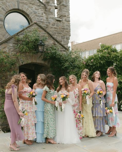 One of my favorite wedding trends from 2024 that I hope never leaves: mismatched bridesmaids dresses. 🌼🌸 Oh. my. goodness…the amount that this can elevate a wedding!! Let your friends express themselves and find a dress that fits them and matches their personality perfectly. 💕 I think this can truely elevate a wedding and make it appear more curated & timeless. I’m a big fan of wedding traditions that hold a lot of meaning. Giving purpose to everything can make your day feel more special, ... Spring Boho Wedding Bridesmaid Dress, Uncoordinated Bridesmaid Dresses, Spring Colours Bridesmaid Dresses, Thrifted Wedding Bridesmaid Dresses, Wedding Mismatched Bridesmaid Dresses, Whimsy Bridesmaid Dress, Mid Matched Bridesmaids, Bridesmaid Dresses Mixed Colors, Wildflower Dress Bridesmaid