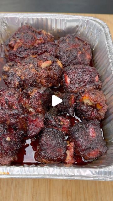 142K views · 12K likes | Miguel Raya| Food, bbq, recipes on Instagram: "Smoked oxtails are amazing" Smoked Oxtails, Pork Burnt Ends, Brisket Seasoning, Pork Belly Burnt Ends, Teriyaki Pork, Oxtail Recipes, Honey Chipotle, Food Bbq, Burnt Ends