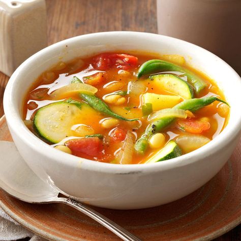 Summer Vegetable Soup, Best Vegetable Soup Recipe, Summer Soup Recipes, Garden Vegetable Soup, Hearty Vegetable Soup, Vegetarian Soup Recipes, Summer Soup, Stone Soup, Vegetable Soup Recipes