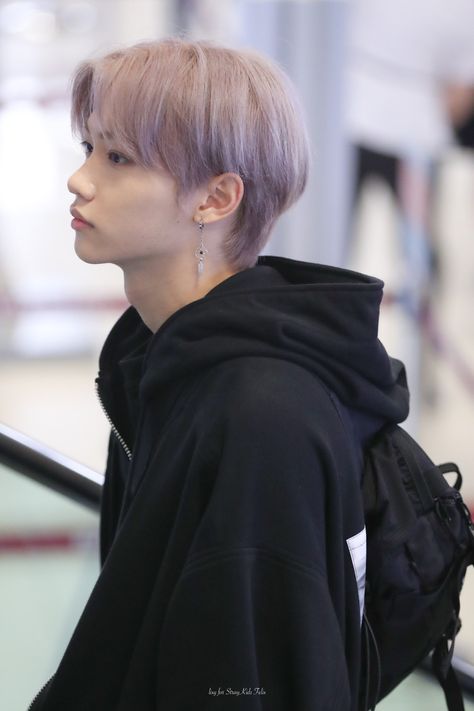 Coma Haircut, Kpop Boy Haircut, Felix Short Hair, Coma Hair, Felix Haircut, Classic Mullet, Kpop Short Hair, Versatile Haircut, Hair Cut Guide