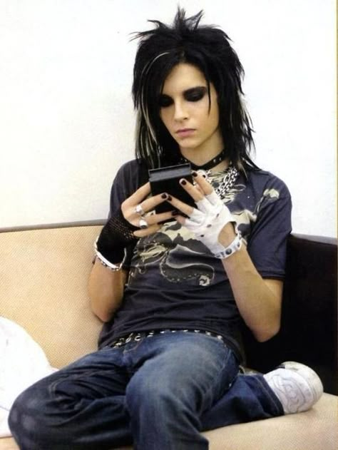 Bella Y Edward, Hotel Bill, Tom And Bill Kaulitz, Tom And Bill, Tokyo Hotel, Kaulitz Twins, Tokyo Hotels, Emo Guys, Emo Boy