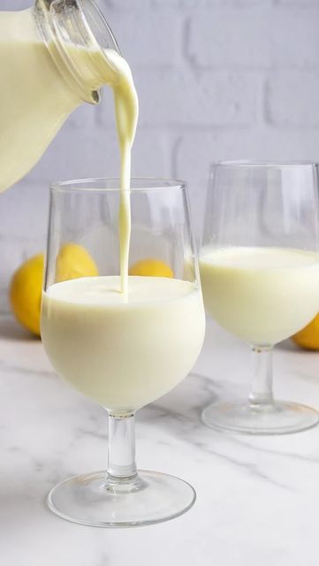 Giadzy on Instagram: "You know limoncello... but do you know crema di limoncello?? This velvety, luscious version of the drink is perfect for the holidays - we like to think of it as the Italian version of eggnog! It takes 3 to 4 days to infuse, so get it started today or tomorrow to have a frosty drink in time for Christmas! https://giadzy.com/blogs/tips/this-creamy-limoncello-drink-is-italys-version-of-eggnog" Lemoncello Cream Drinks, Lemoncello Recipes Drinks Creamy, Meloncello Recipe, Limoncello Cream Recipe, Creamy Limoncello Recipe, Cream Limoncello Recipe, Lemoncello Recipes Drinks, Homemade Crema, Lemoncello Recipes