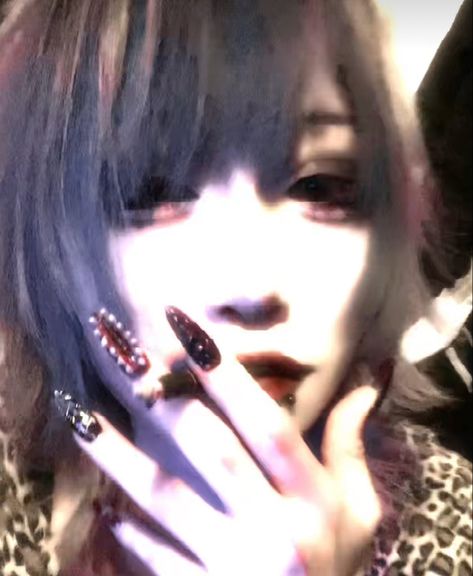 Vkei Icons Aesthetic, Visual Kei Makeup, Aphrodite Aesthetic, Goth Makeup, Red Velvet Joy, White Eyes, J Fashion, Dream Hair, Aesthetic Makeup