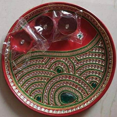 Thali Ideas, Thali Design, Arti Thali Decoration, Arti Thali, Kalash Decoration, Aarti Thali, Fairy Lights In Trees, Kundan Rangoli, Thali Decoration