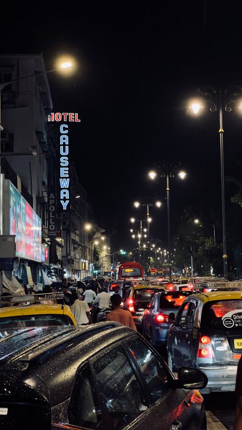 Mumbai Traffic Snap, Mumbai Street Snap, Mumbai City Night, Mumbai Night Snapchat, Traffic Snap, Mumbai Traffic, Colaba Causeway, Mumbai Trip, Night Snapchat