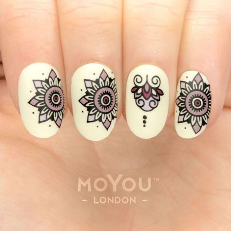 Mandala Nail Art, Mandala Nails, Boho Nails, Stripped Nails, Animal Nails, Nail Stamping Plates, Stamping Nail Art, Manicures Designs, Heart Nails