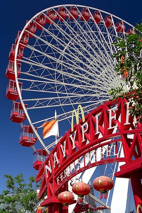 Chicago - Navy Pier "Ferris Wheel" Chicago Sights, Chicago Attractions, Navy Pier Chicago, Things To Do In Chicago, Visit Chicago, Navy Pier, Kid Friendly Activities, Chicago Photos, Chicago Travel