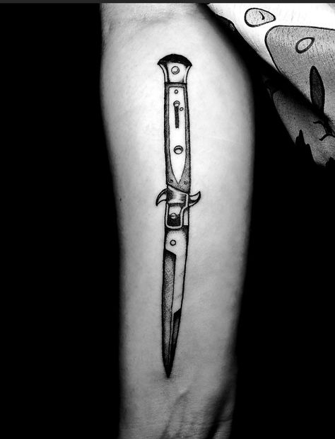 The Last Of Us Switchblade Tattoo, The Last Of Us Knife Tattoo, Ellie Knife Tattoo, Ellie The Last Of Us Knife Tattoo, Elle Tattoo Last Of Us, Ellie’s Knife, The Last Of Us Tattoo, F Tattoo, Knife Tattoo