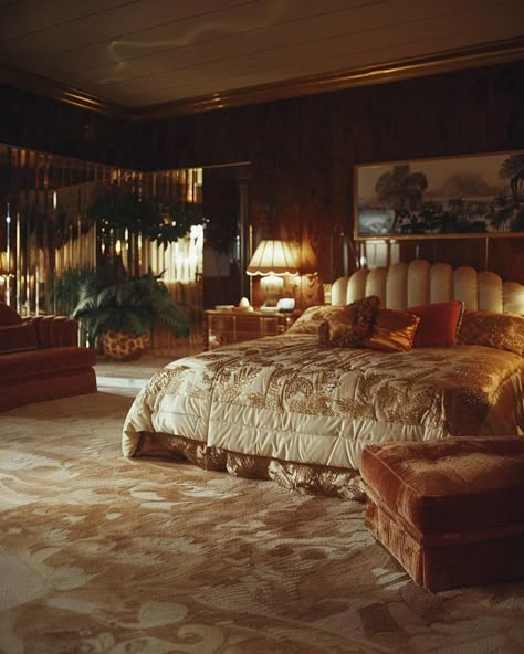 80s Hotel Room, One Colour Bedroom, 80s Glam Interior Design, 80s Mansion Aesthetic, 80s Luxury Bedroom, 80’s Kitchen, Mansions Rooms, 80s Rich Aesthetic, 80s Penthouse Aesthetic