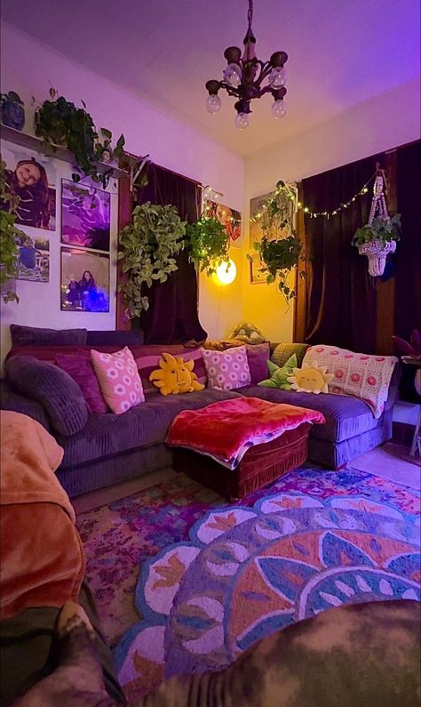 Living Room At Night, Hippie Living Room, Napoleon Complex, Eclectic Room, Room At Night, Strange People, Trailer Decor, Maximalist Design, Room Aesthetics