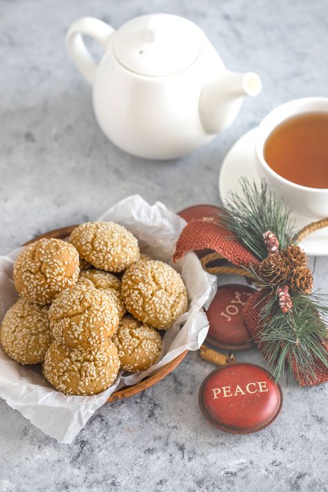 Chinese Sesame Cookie Recipe Sesame Seed Cookies Recipe, Sesame Seed Cookies, Chinese Cookies, Chinese Almond Cookies, Seed Cookies, Sesame Cookies, Winter Tea, Cookies Baking, Sesame Seed