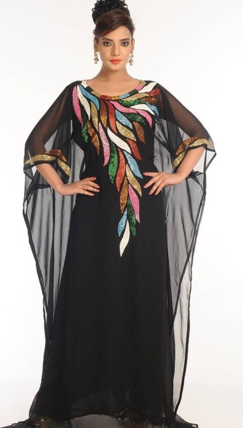 Wedding Gown Beach, Arabic Abaya, Farasha Abaya, Moroccan Kaftan Dress, Abaya Design, Arabian Dress, Kaftan Designs, Moroccan Kaftan, Caftan Dress